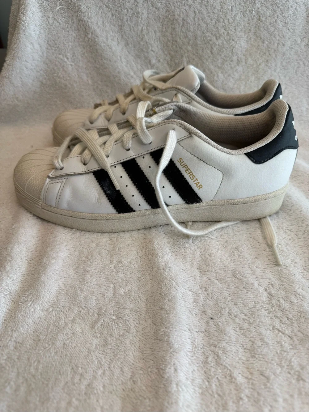Adidas Originals Superstar White Black Gold Shell Toe Sneaker Womens Sz7 EG4958